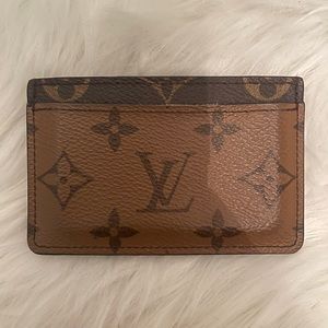 Reverse Monogram Louis Vuitton card holder